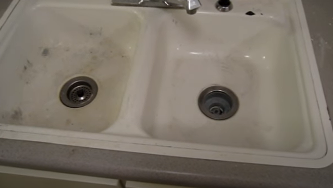 How to Remove a Kitchen Sink That is Glued Down? KitchenProfy