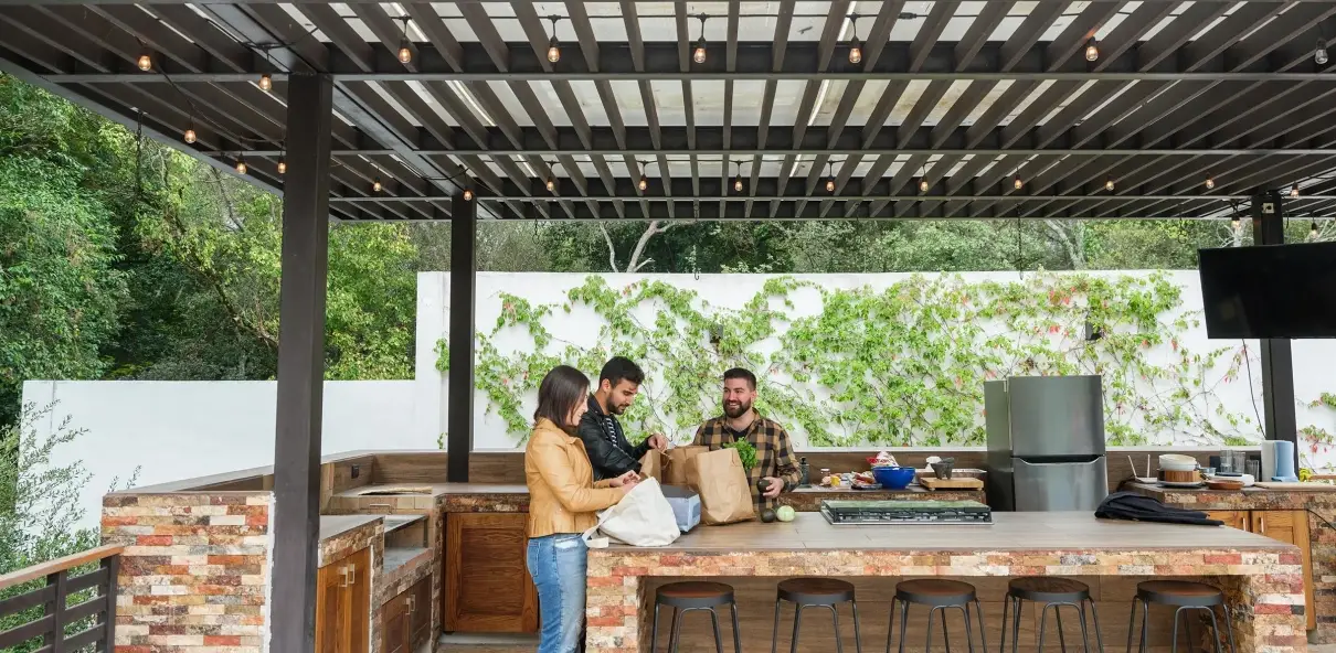 Cooking process in an outdoor kitchen