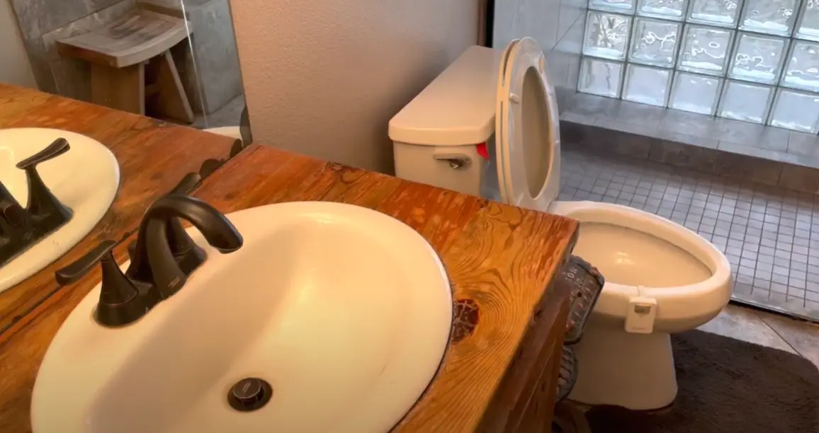 How to Fix Sink Gurgling when a Toilet is flushed