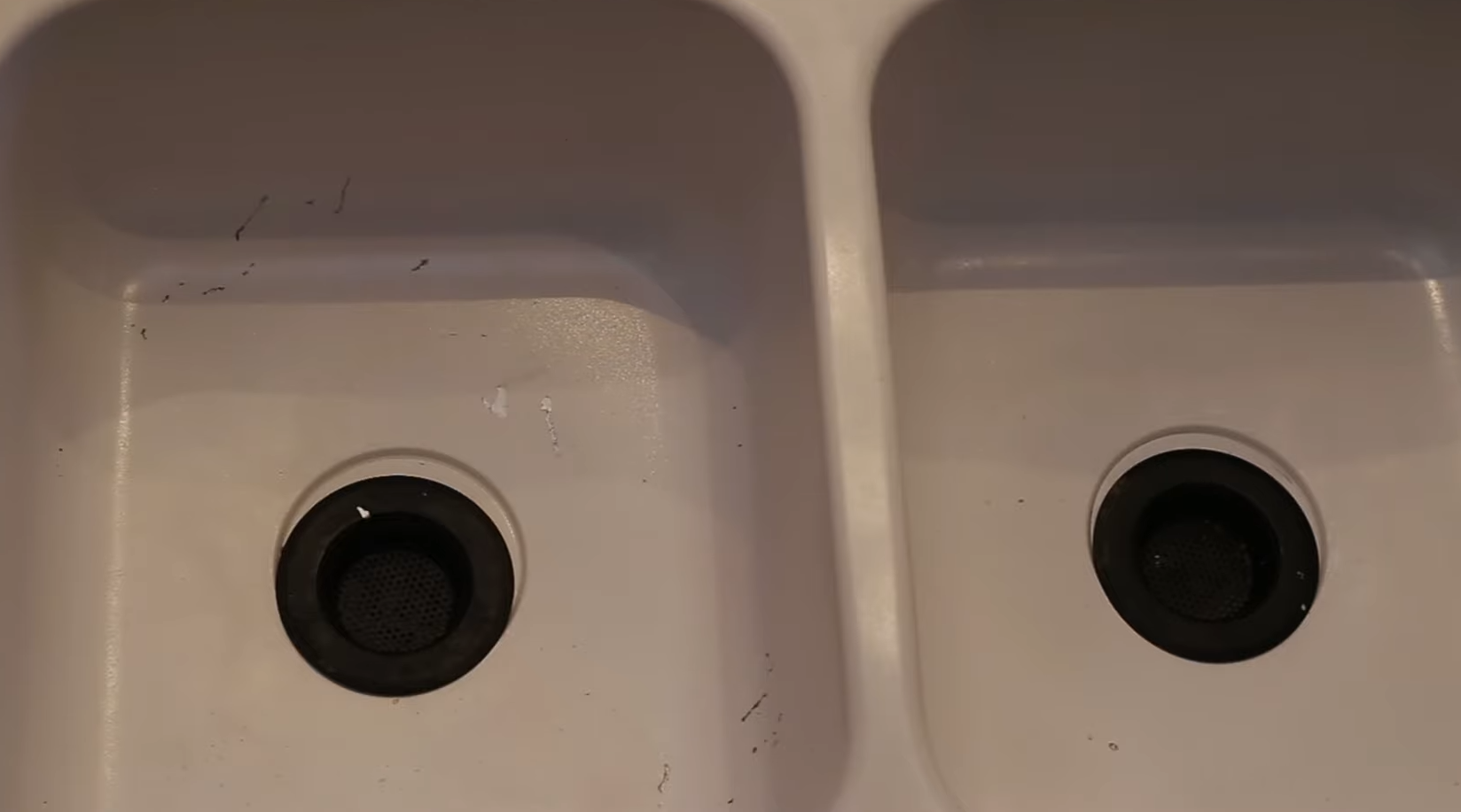 Can You Paint a Kitchen Sink? KitchenProfy