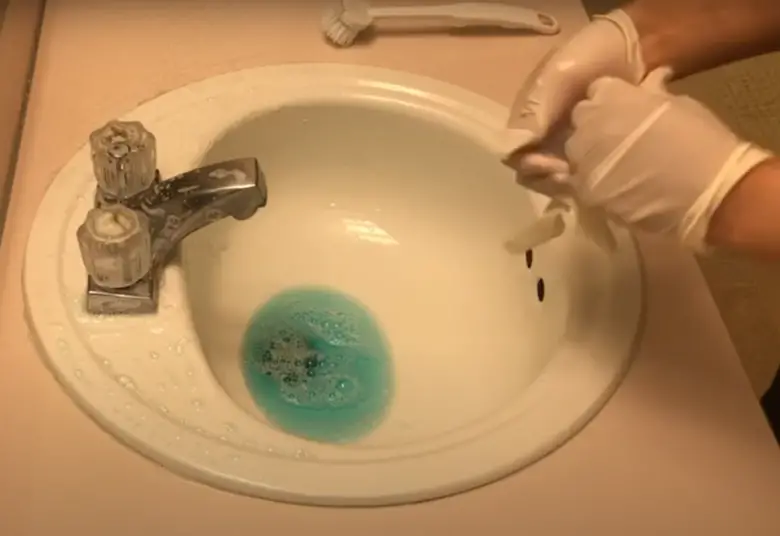 Can You Pour Bleach Down the Kitchen Sink? - KitchenProfy