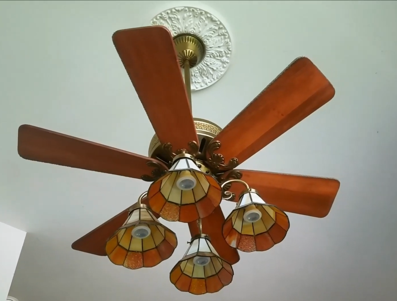 Can You Put A Ceiling Fan In The Kitchen Kitchenprofy