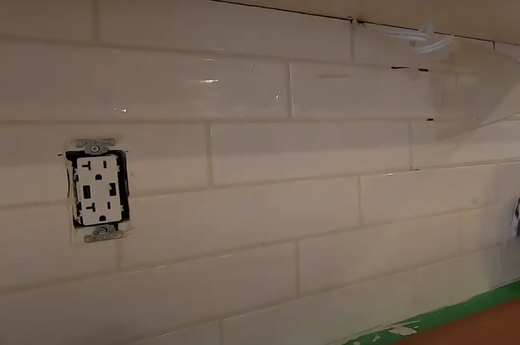 6 Steps For Grouting Tile Backsplash