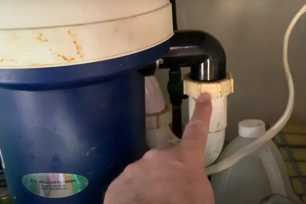 3 Tricks for Stopping Smell in a Kitchen Sink If You Have a Garbage Disposal 
