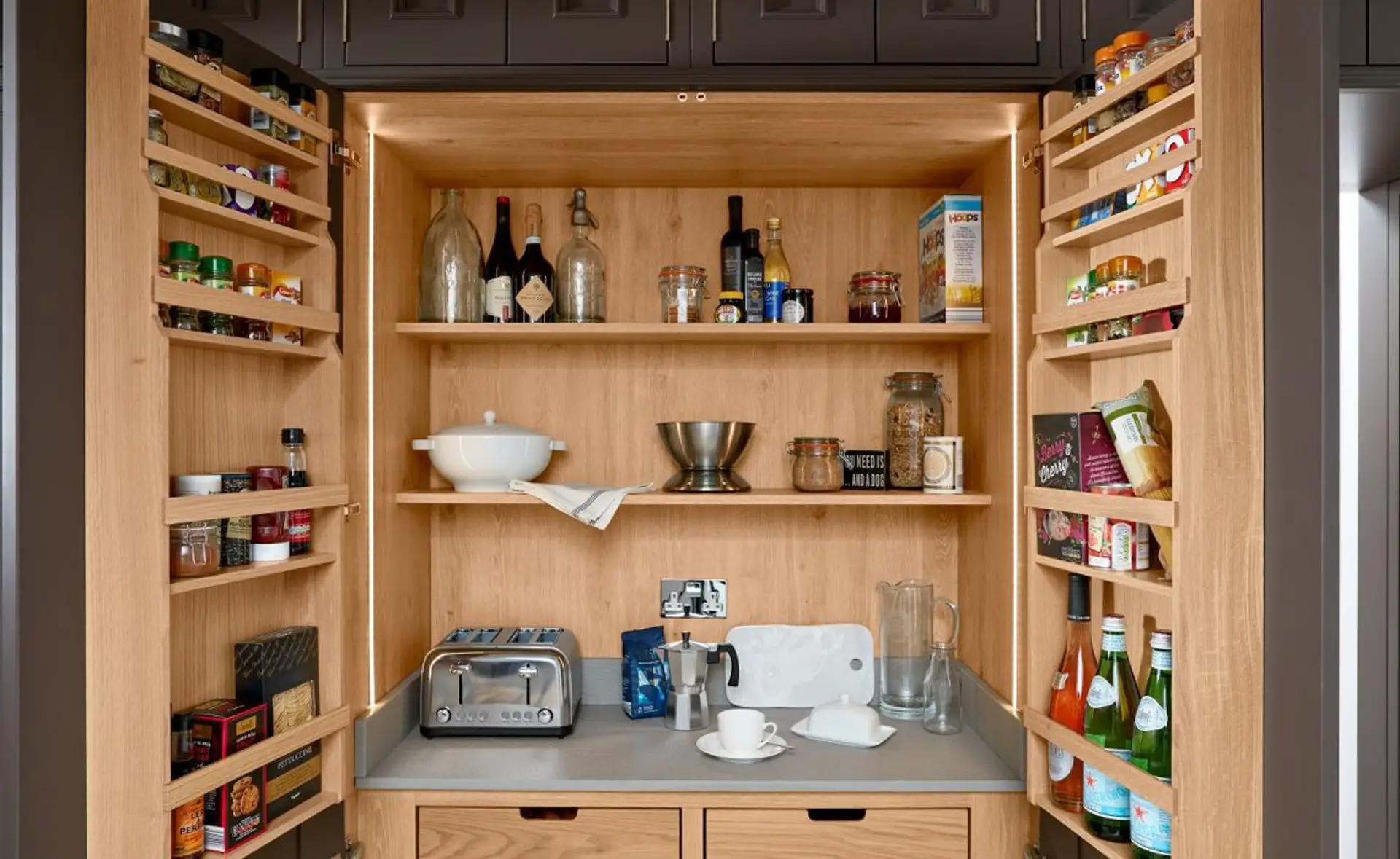 Benefits Of A Pantry In The Kitchen