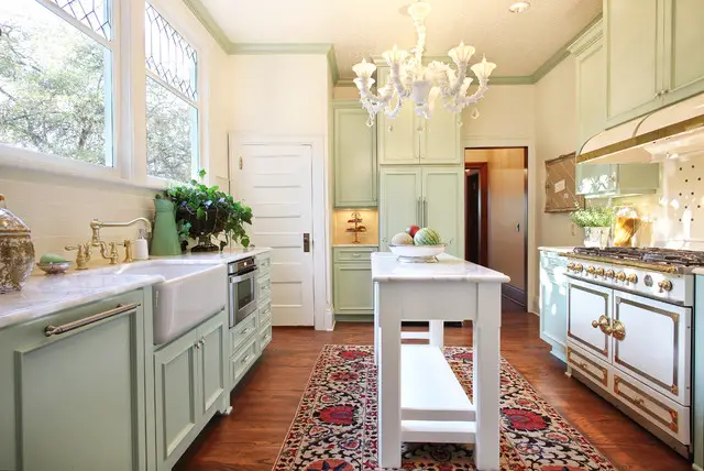 Kitchen Island Ideas To Complement Any Farmhouse Space