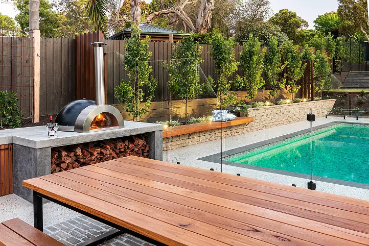 Poolside pizza oven