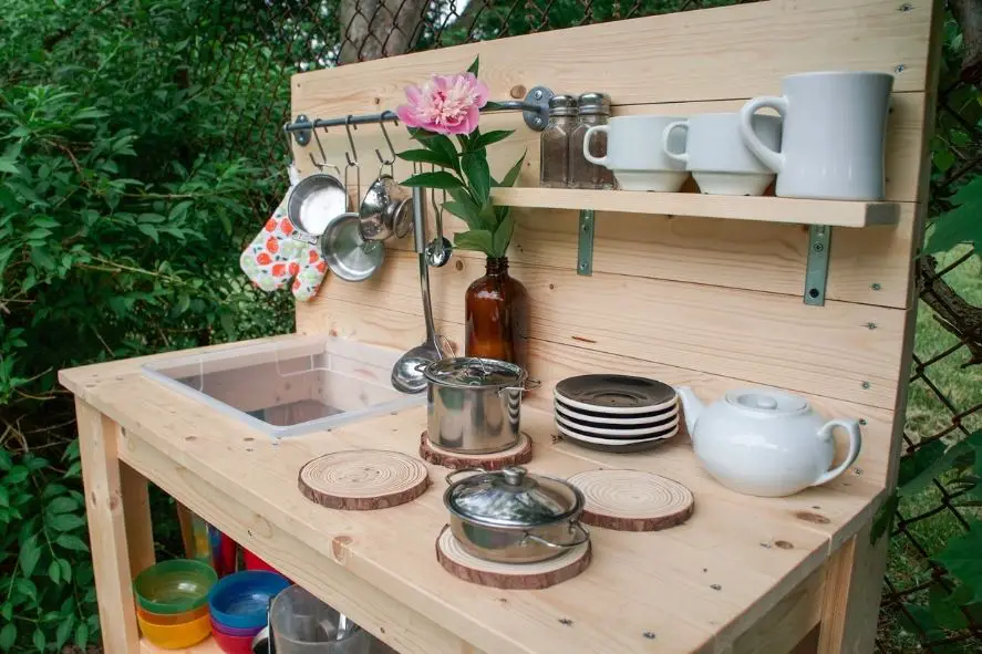 What Is A Mud Kitchen