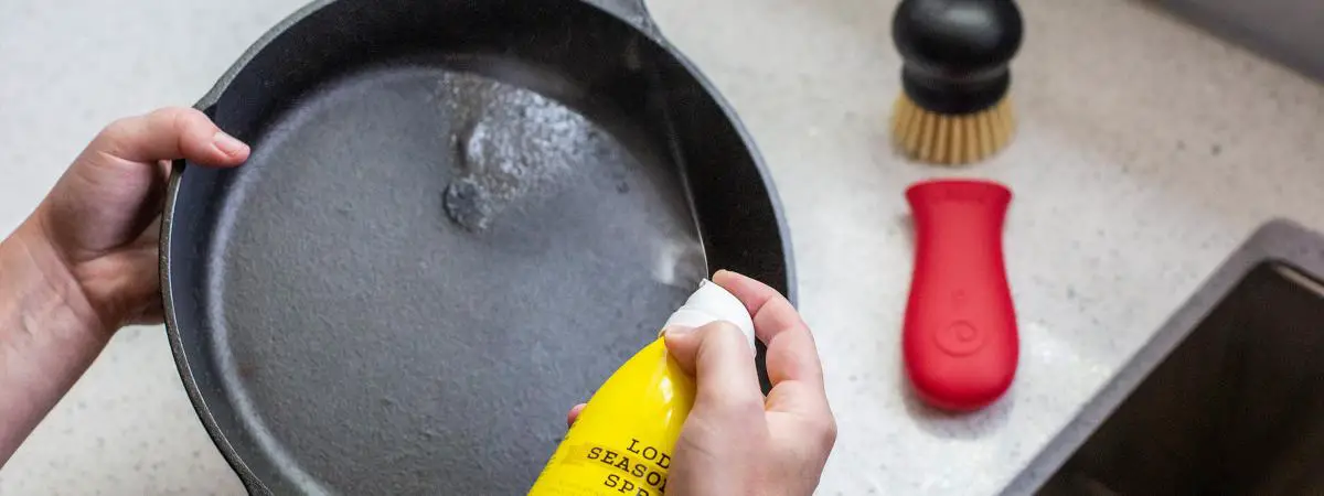 Benefits of Seasoning a Pan With Oil and Heat